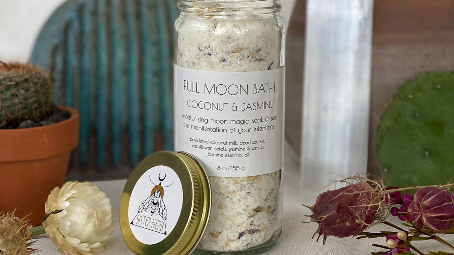 Coconut Milk Full Moon Bath